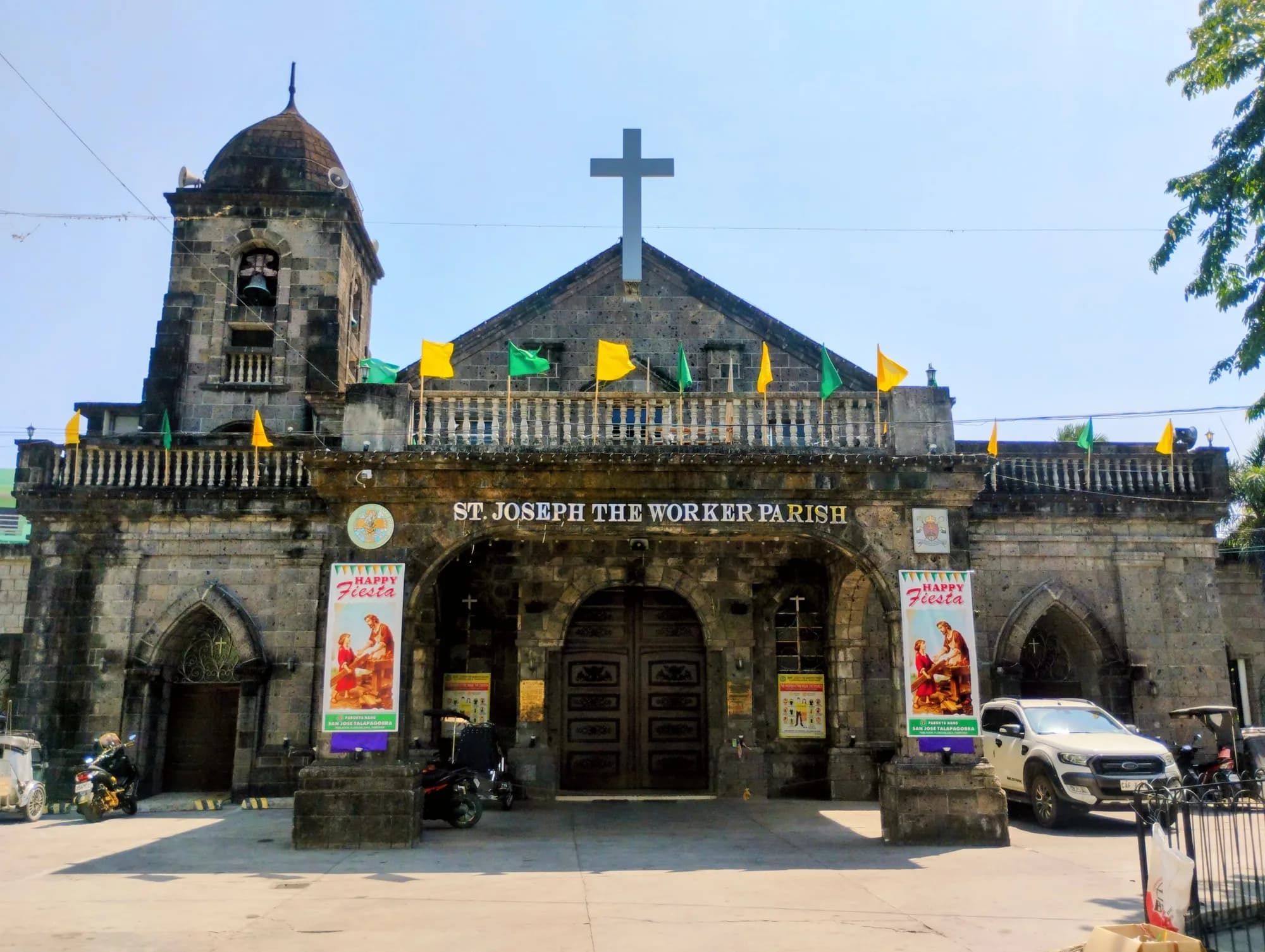 The facade of Floridablanca Church