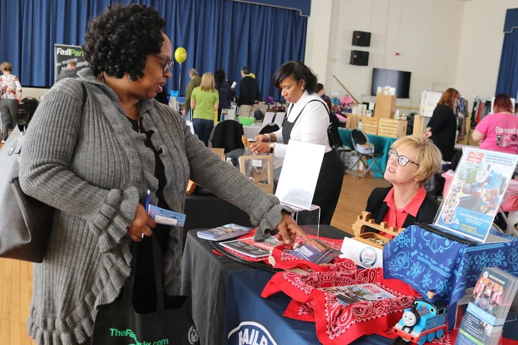 Booths at a travel fair (illustrative photo)