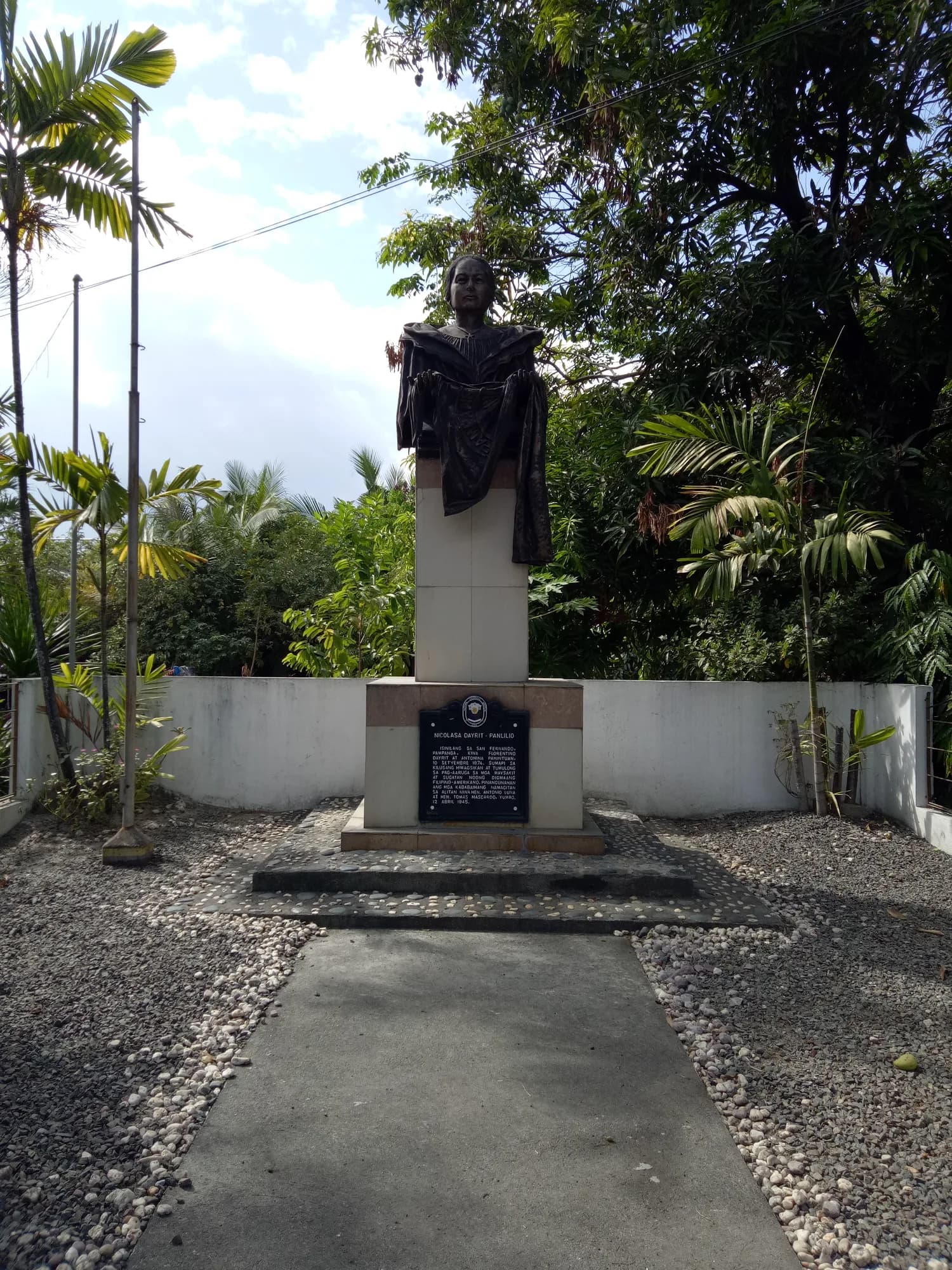 The monument to Nicolasa Dayrit-Panlilio in San Fernando