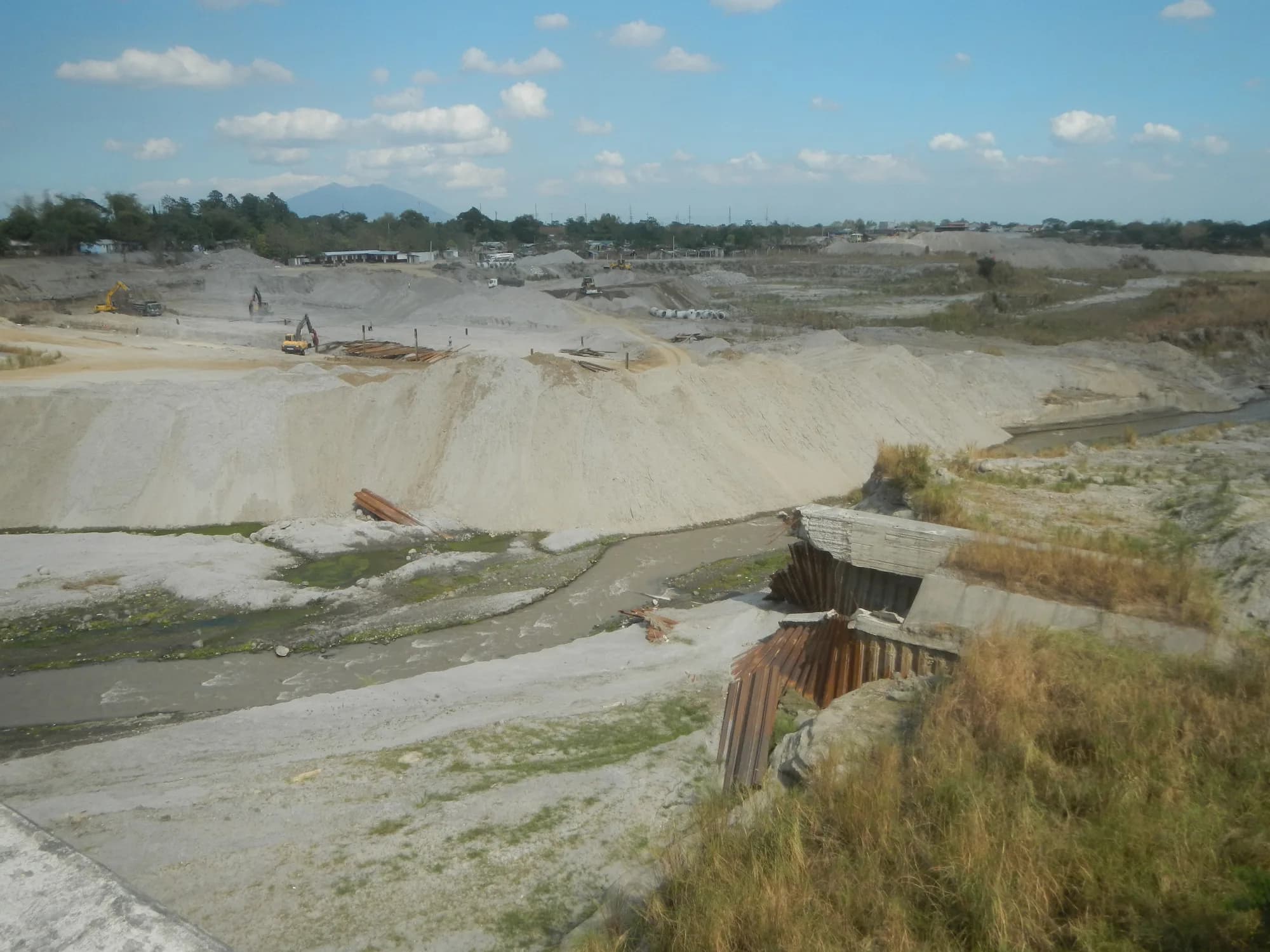 The lahar-filled Pasig-Potrero River at Porac